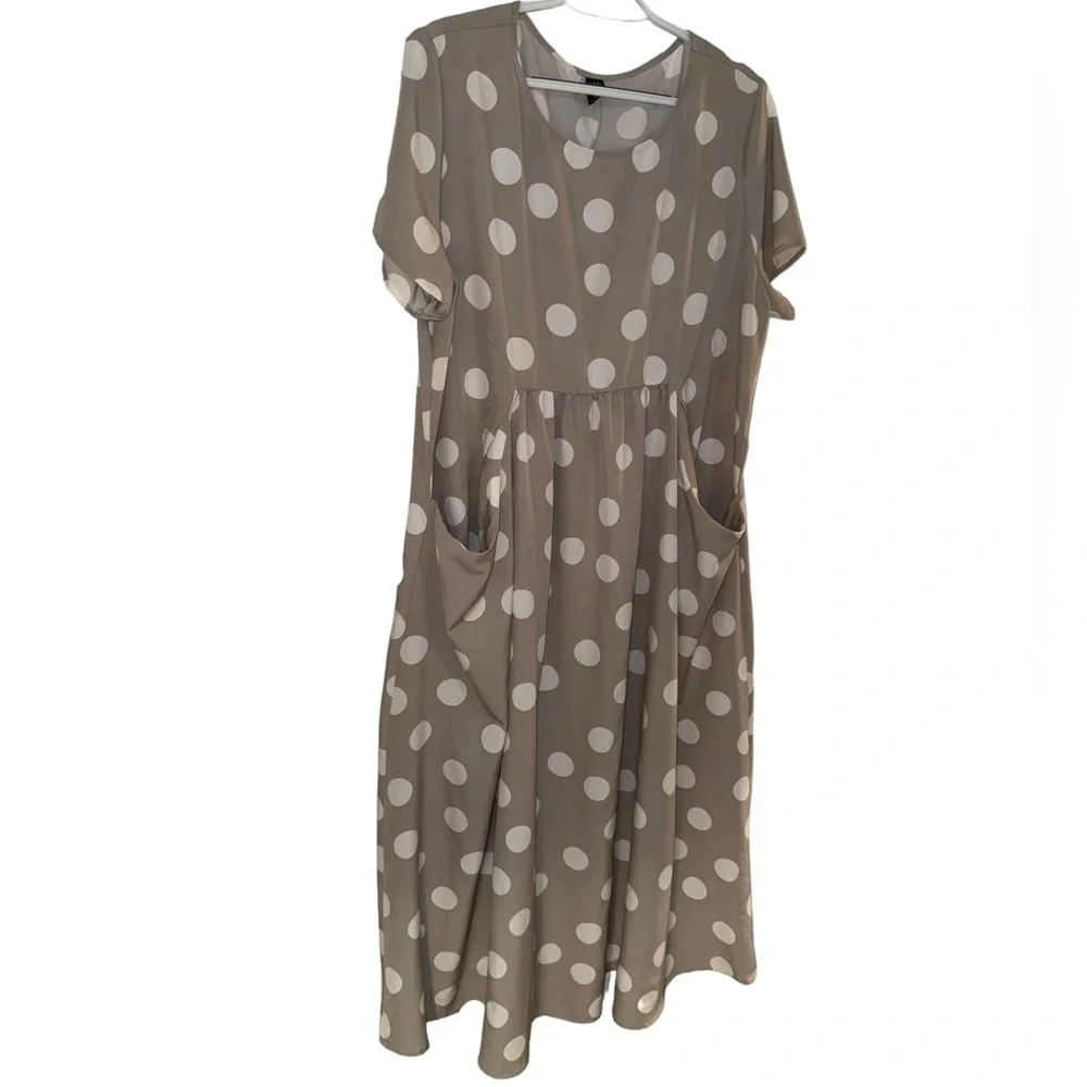 Women’s Emery Rose Light Gray & White Short Sleeved Round Neck Dress. Size XXL. - Picture 5 of 8